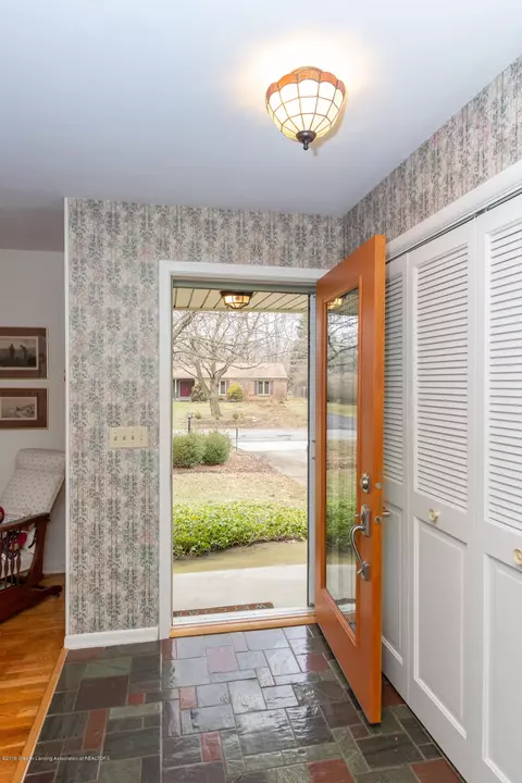 2117 Tomahawk Rd, Okemos, MI 48864 photo 7