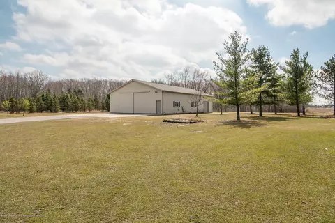 11701 S Wacousta Rd, Eagle, MI 48822 photo 29