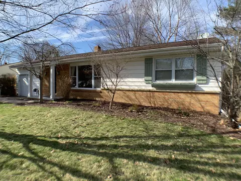 1794 Michael St, Haslett, MI 48840 photo 2