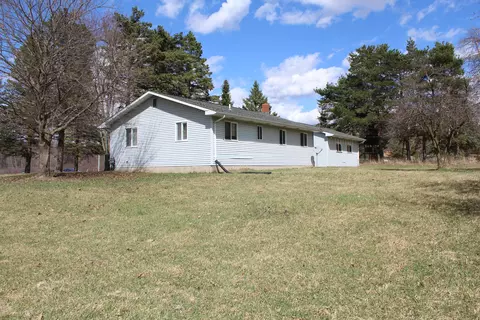 5366 Ann Dr, Bath, MI 48808 photo 12