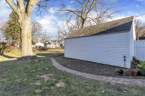 2209 Alpha St, Lansing, MI 48910 photo 24