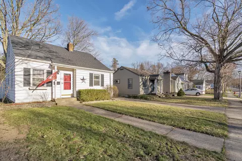 2209 Alpha St, Lansing, MI 48910 photo 2