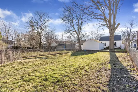 2209 Alpha St, Lansing, MI 48910 photo 23
