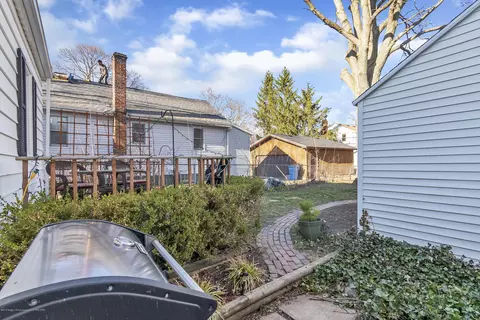 2209 Alpha St, Lansing, MI 48910 photo 21