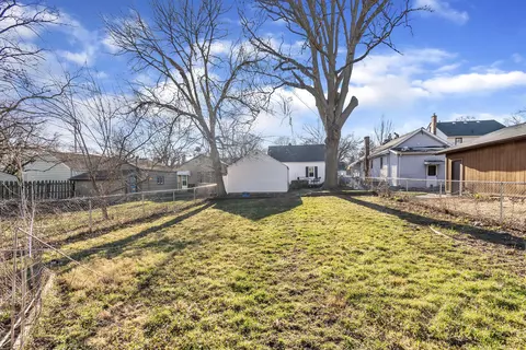 2209 Alpha St, Lansing, MI 48910 photo 22