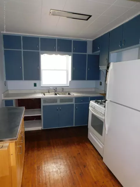 329 E Cherry St, Mason, MI 48854 photo 16