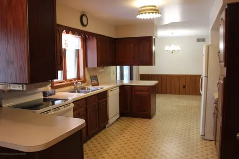 436 N Maple St, Fowler, MI 48835 photo 3