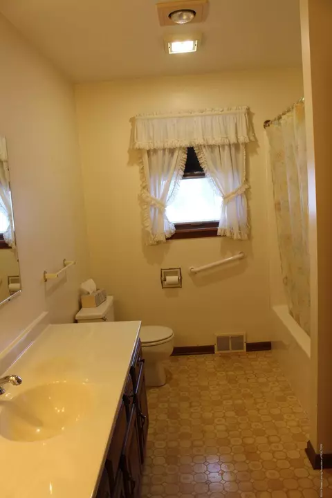 436 N Maple St, Fowler, MI 48835 photo 16