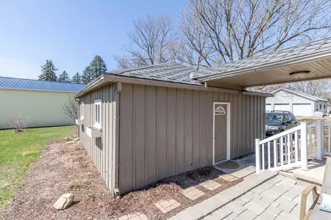 606 S Maple Ave, Maple Rapids, MI 48853 photo 35