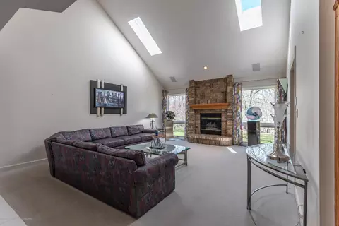 306 W Spring Meadows Ln, Dewitt, MI 48820 photo 32