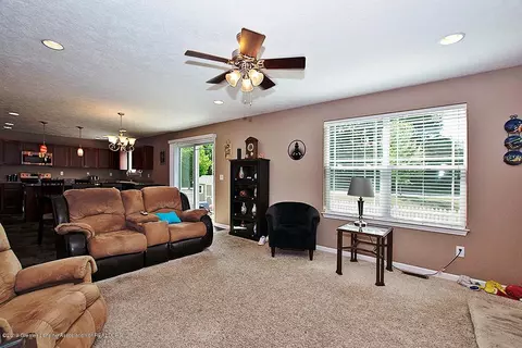 13826 Myrtle Dr, Dewitt, MI 48820 photo 5