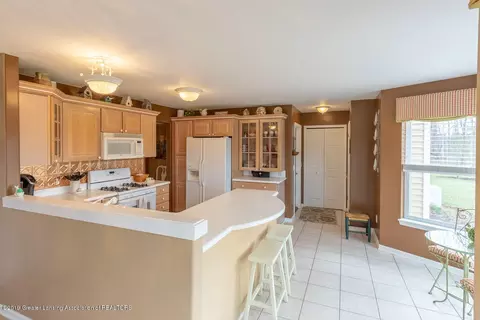 12572 Doe Pass Ln, Perry, MI 48872 photo 11
