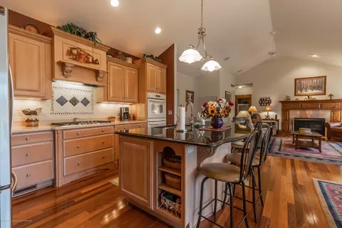 12658 Watson Rd, Bath, MI 48808 photo 9