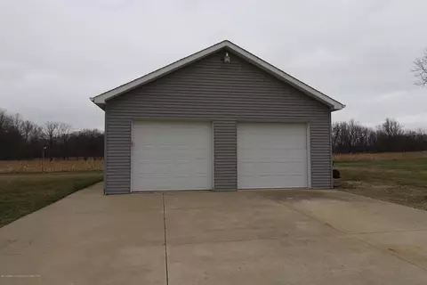 12658 Watson Rd, Bath, MI 48808 photo 49