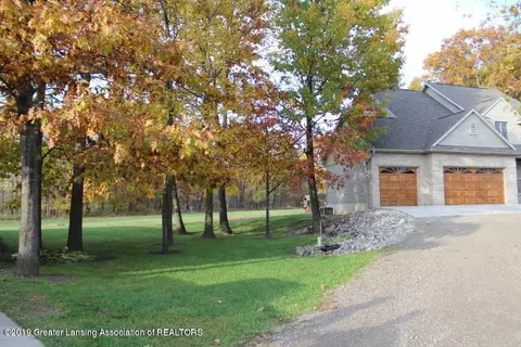 6341 N Clise Rd, Bath, MI 48808 photo 4