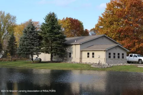 6341 N Clise Rd, Bath, MI 48808 photo 2