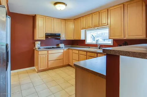 2000 Culver Ave, Lansing, MI 48906 photo 6