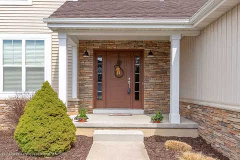 5202 Twinging Dr, Okemos, MI 48864 photo 5