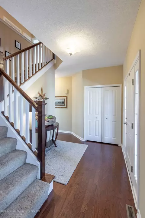 5202 Twinging Dr, Okemos, MI 48864 photo 10