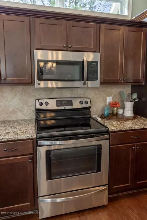 5202 Twinging Dr, Okemos, MI 48864 photo 17