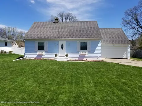310 Iris Ave, Lansing, MI 48917 photo 1