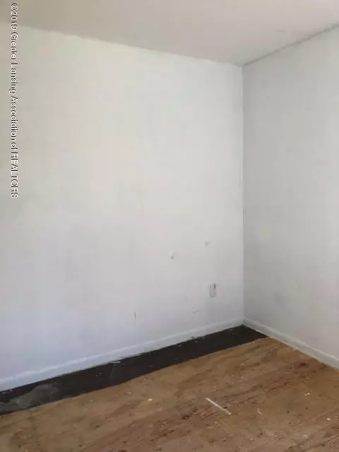 919 Bates St, Lansing, MI 48906 photo 9