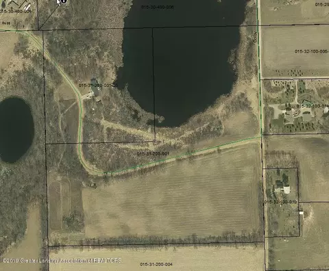 881 E Braden Rd, Perry, MI 48872 photo 2