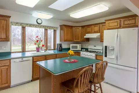 881 E Braden Rd, Perry, MI 48872 photo 18