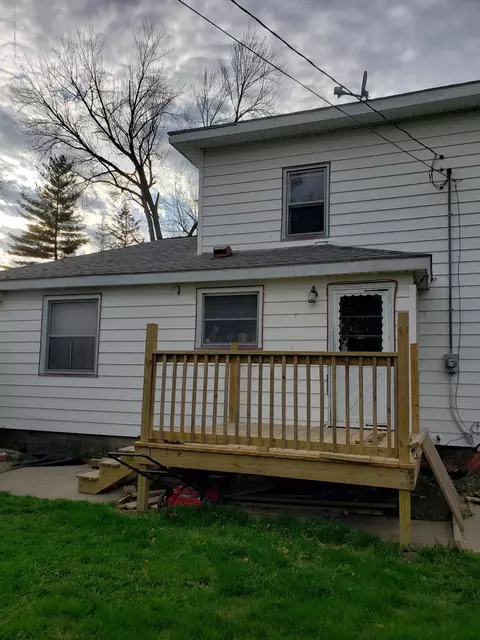 418 E Scott St, Grand Ledge, MI 48837 photo 4