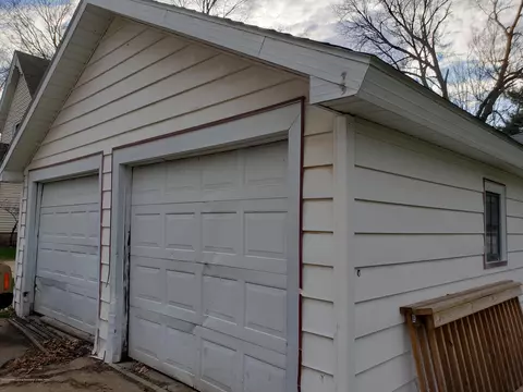 418 E Scott St, Grand Ledge, MI 48837 photo 6