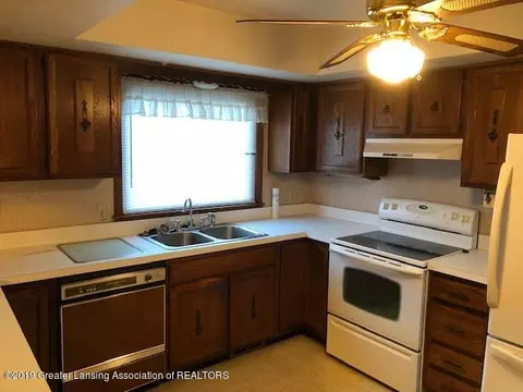 3244 Hitching Post Rd, Dewitt, MI 48820 photo 8