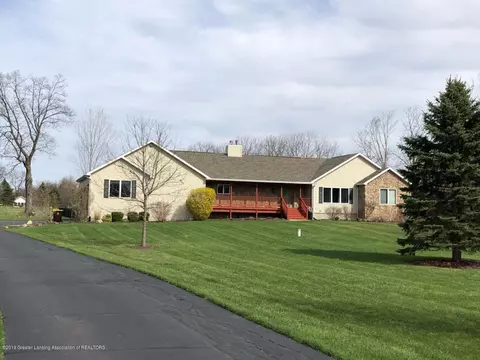 4350 Red Maple Dr, Williamston, MI 48895 photo 2