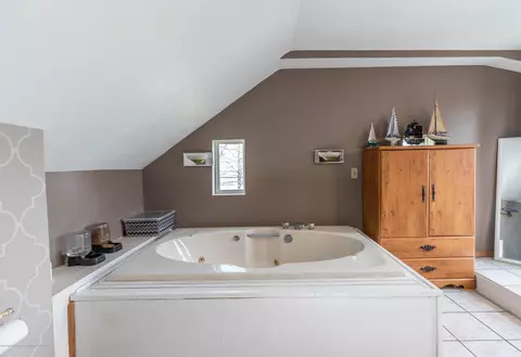 4639 Devonshire Ave, Lansing, MI 48910 photo 23