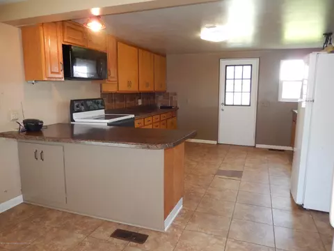 11693 W Chadwick Rd, Eagle, MI 48822 photo 5