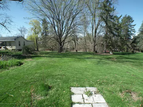306 E Front St, Grand Ledge, MI 48837 photo 33