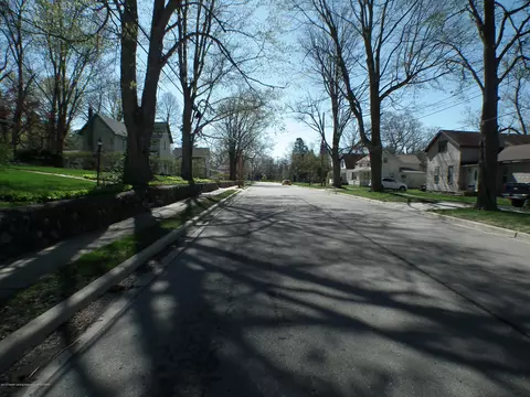 306 E Front St, Grand Ledge, MI 48837 photo 36