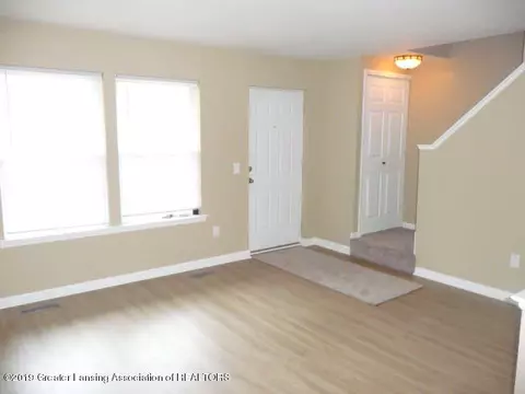 6222 Beechfield Dr, Lansing, MI 48911 photo 4