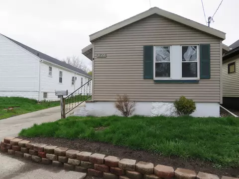 2322 N High St, Lansing, MI 48906 photo 2