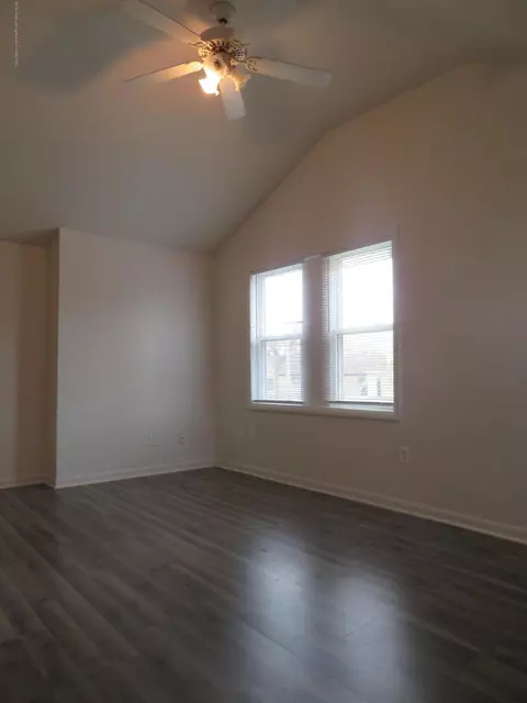 2322 N High St, Lansing, MI 48906 photo 4