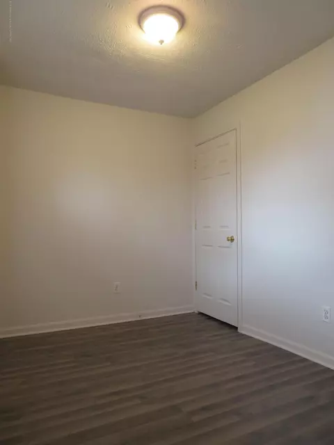 2322 N High St, Lansing, MI 48906 photo 6
