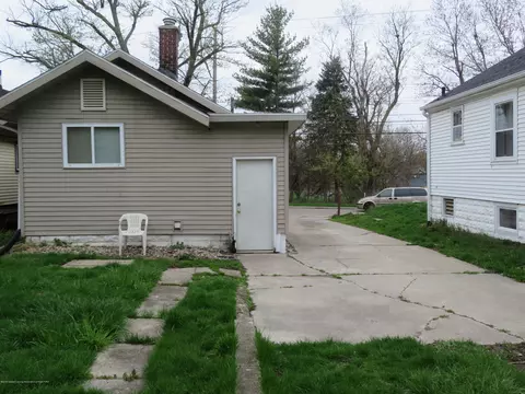 2322 N High St, Lansing, MI 48906 photo 17