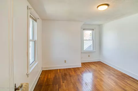 131 E Oak St, Mason, MI 48854 photo 7