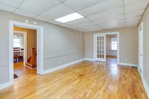 131 E Oak St, Mason, MI 48854 photo 3