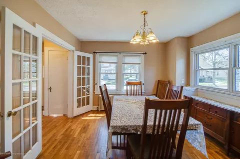 131 E Oak St, Mason, MI 48854 photo 4