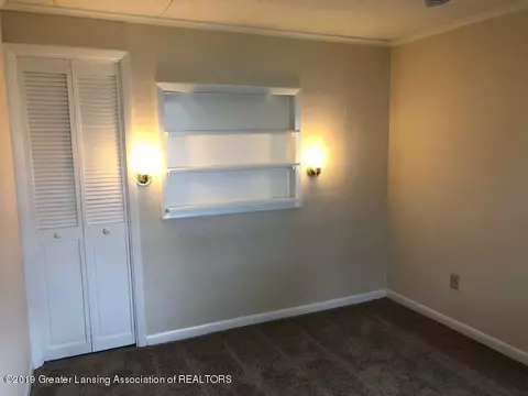 239 E Thomas St, Lansing, MI 48906 photo 7