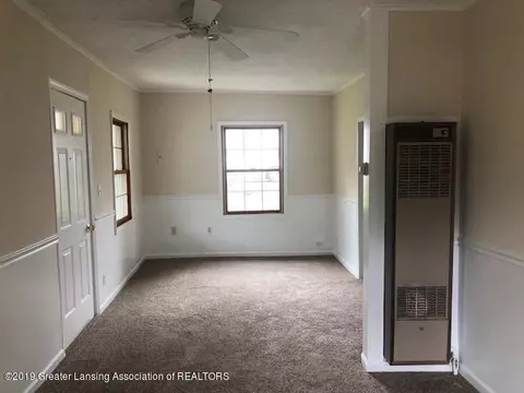 239 E Thomas St, Lansing, MI 48906 photo 5
