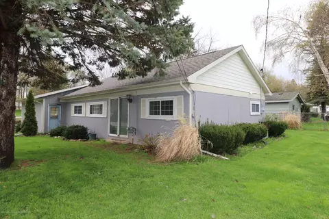 803 Pine St, Dewitt, MI 48820 photo 14