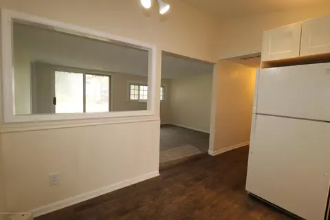 803 Pine St, Dewitt, MI 48820 photo 2