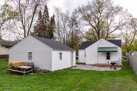 4516 Starr Ave, Lansing, MI 48910 photo 2