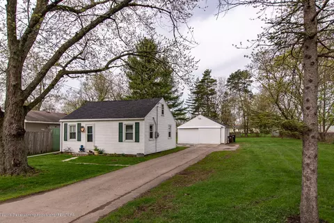 4516 Starr Ave, Lansing, MI 48910 photo 1